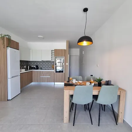 Taheli In Tourist Area Apartment