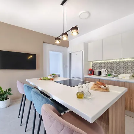 Taheli In Tourist Area Apartment Paphos
